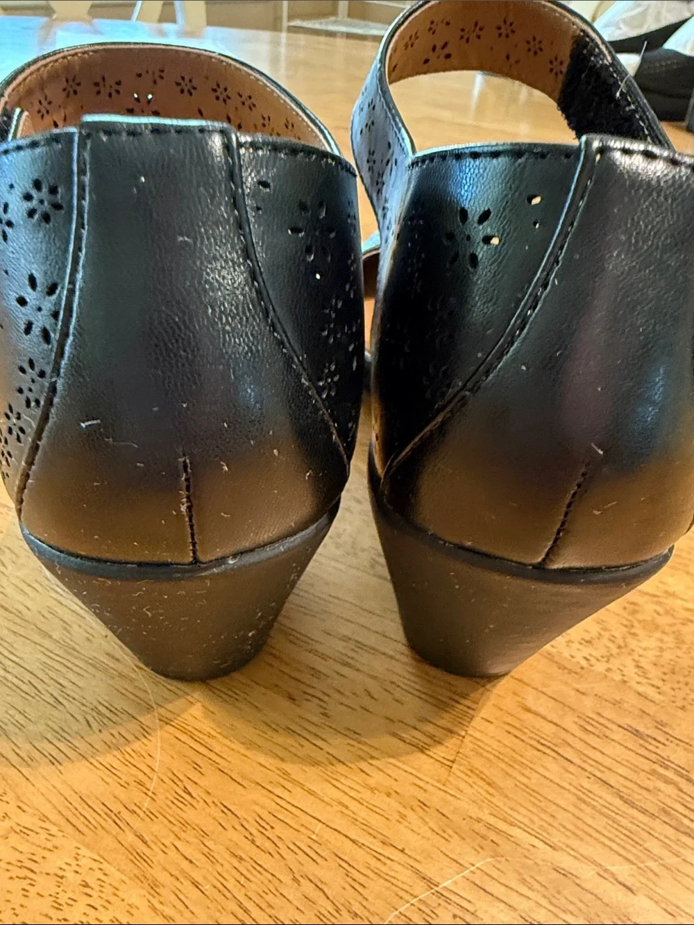 Easy Spirit classic mary